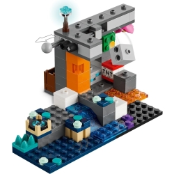 Klocki LEGO 21274 Spotkanie ze straznikiem MINECRAFT
